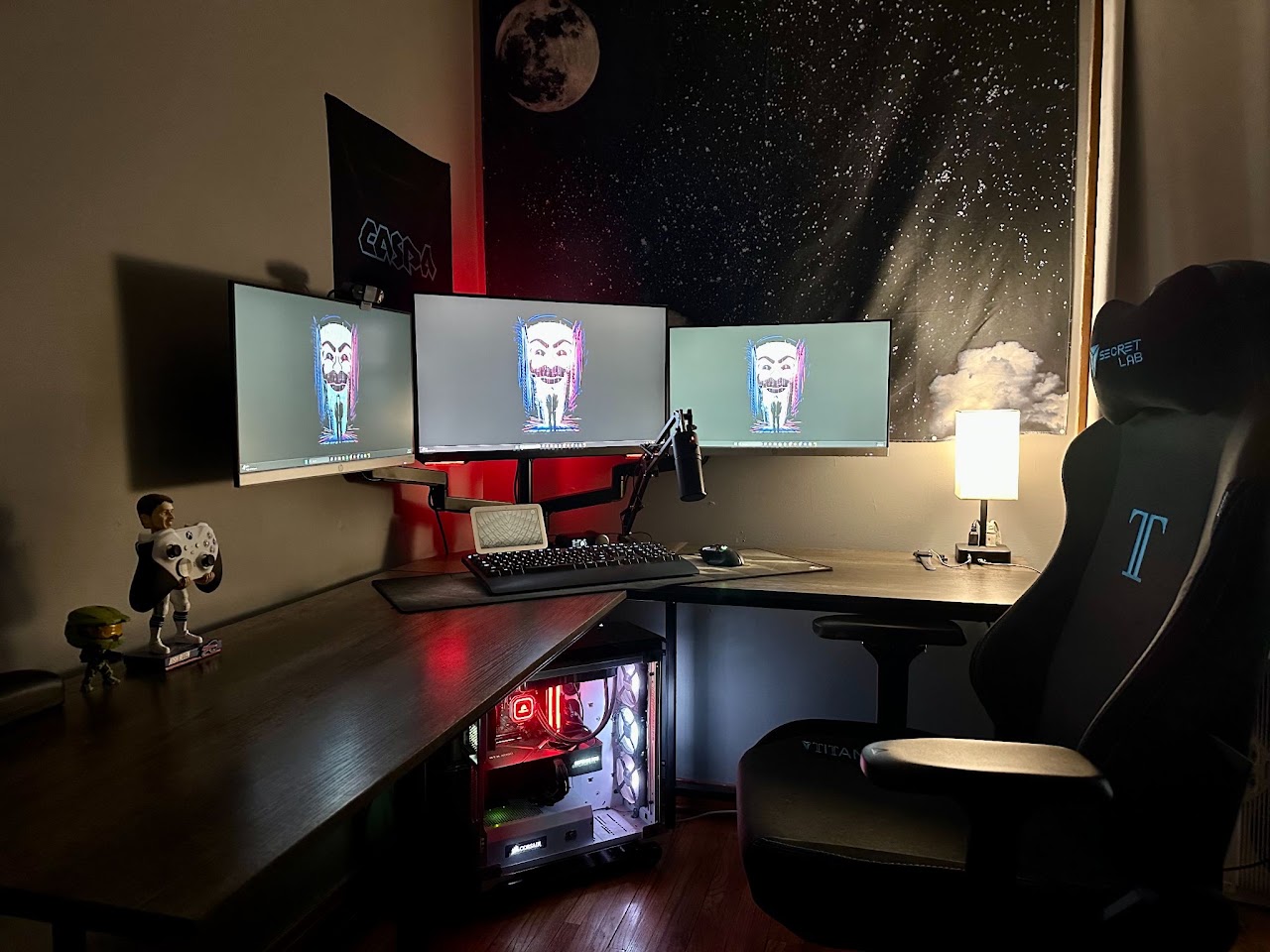 Nicholas’s home office and computer setup